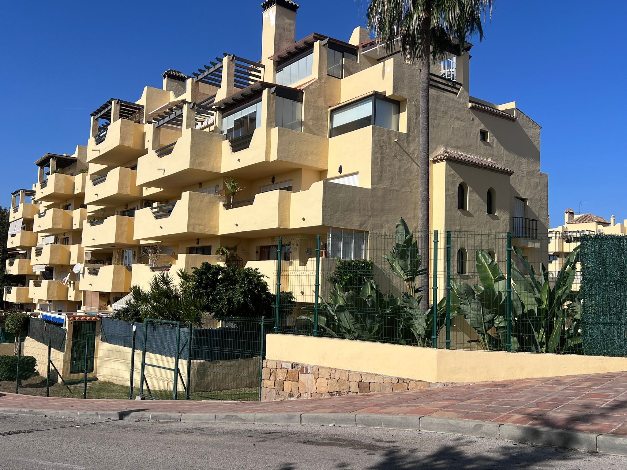 Nueva Milla de Oro, Estepona