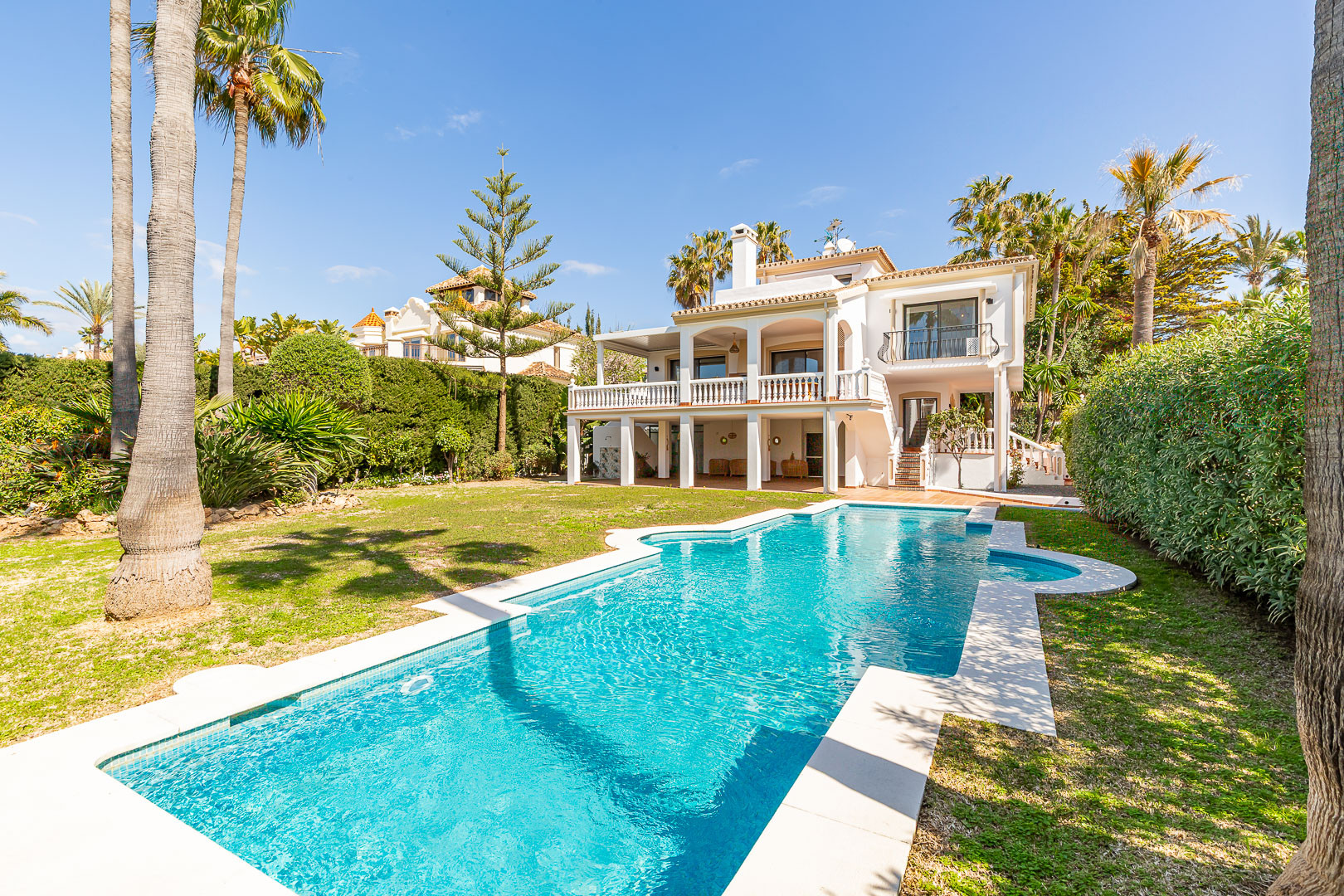 Las Chapas, Marbella