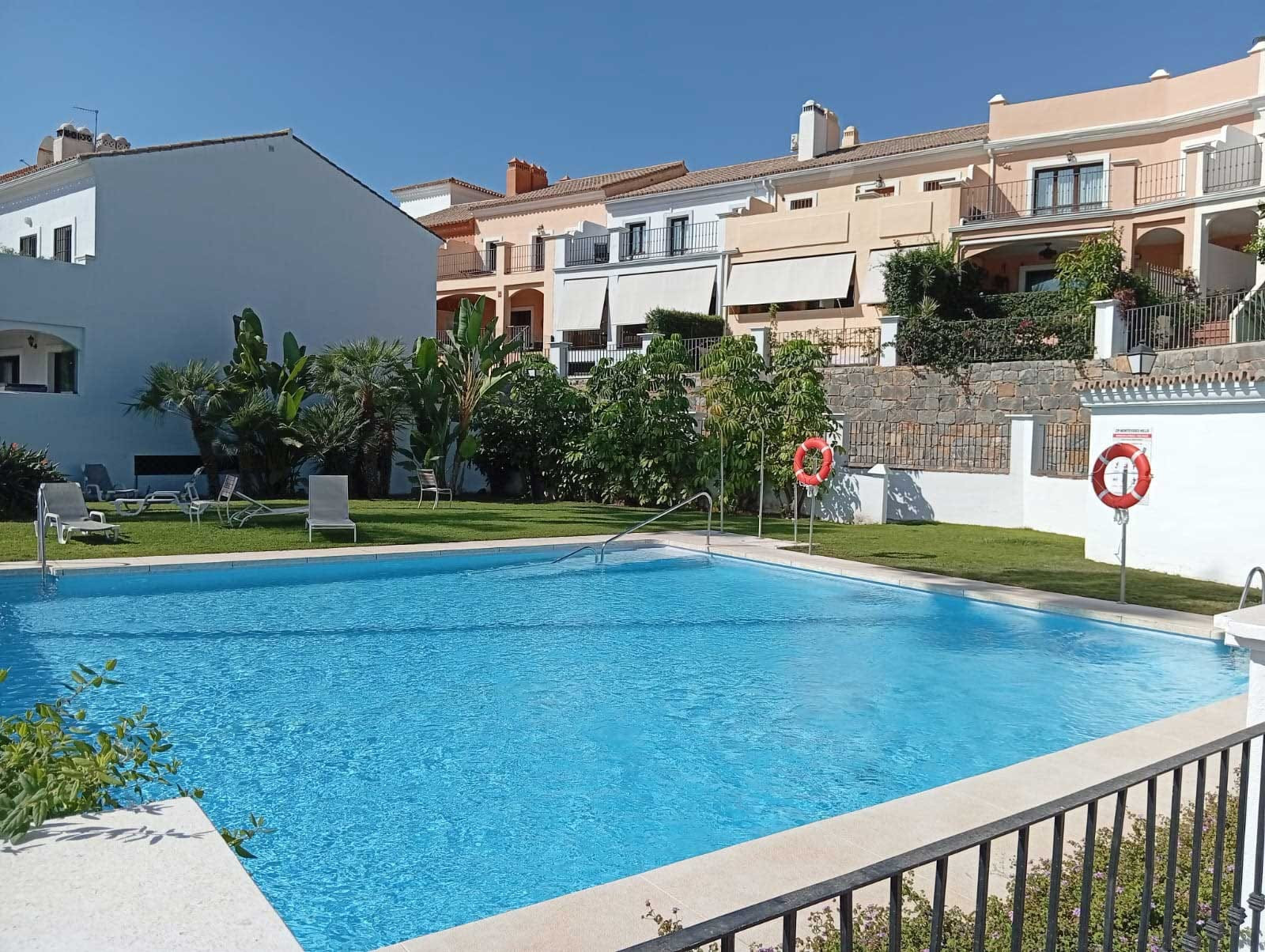 El Paraíso, Estepona